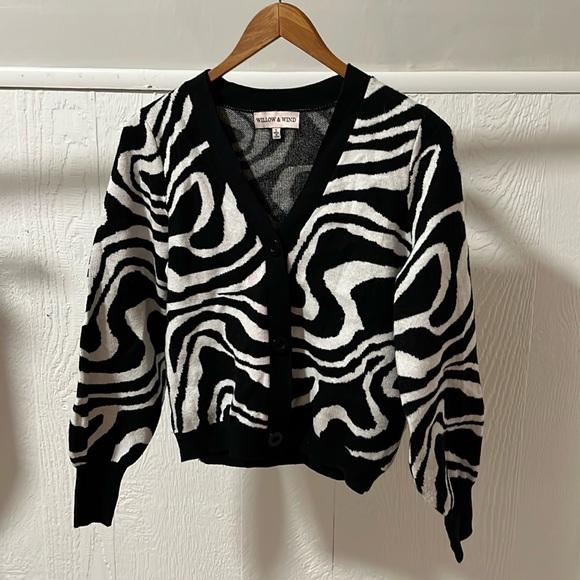 Sweaters - Black and white cardigan